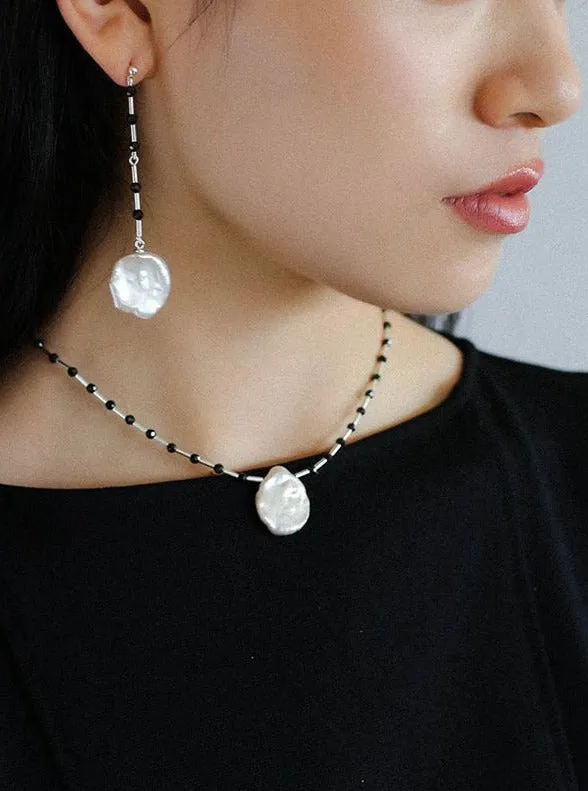 French Large Petal Baroque Stitching Beaded Clavicle Necklace