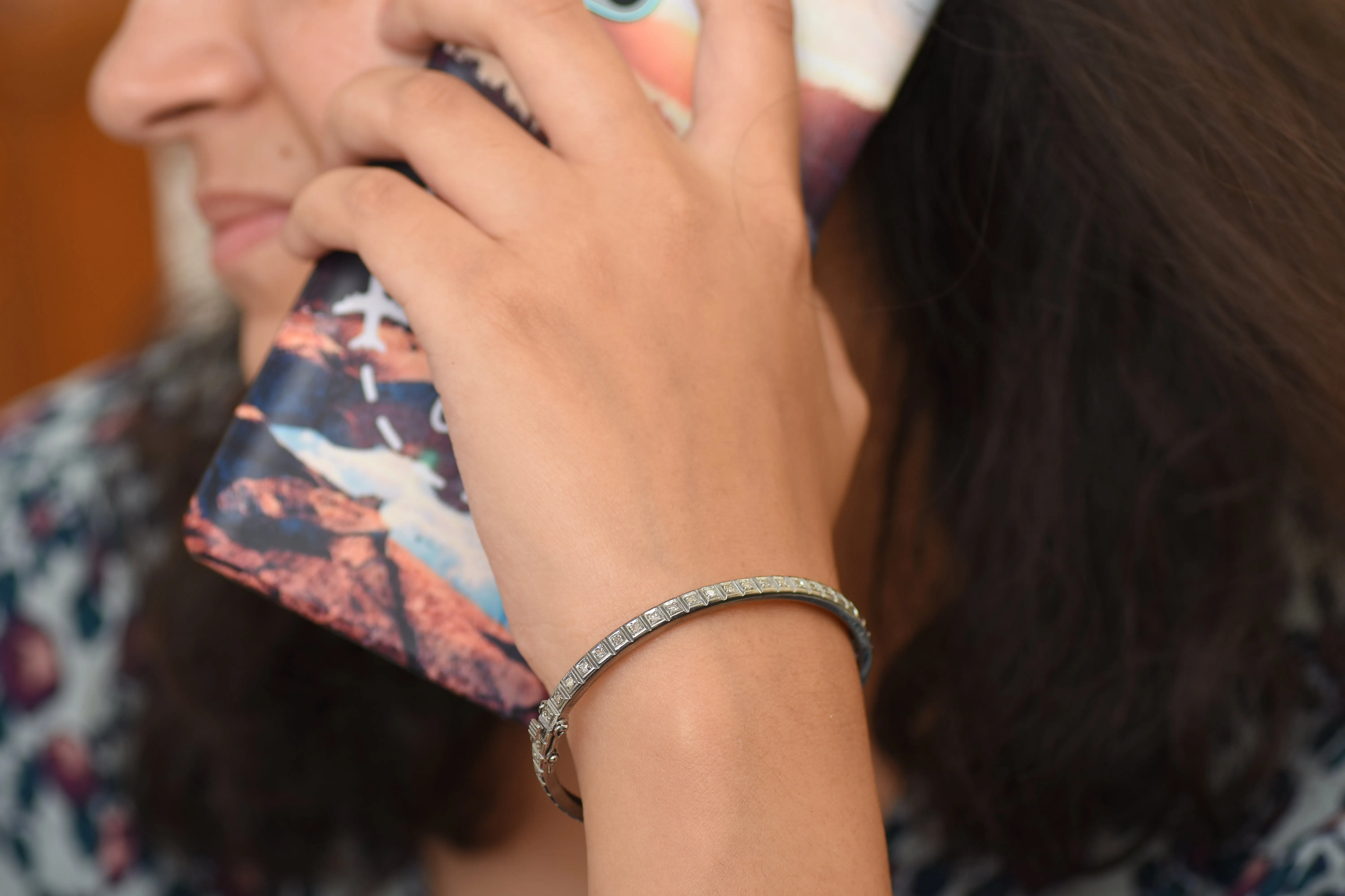 Geometric Diamond Openable Bangle