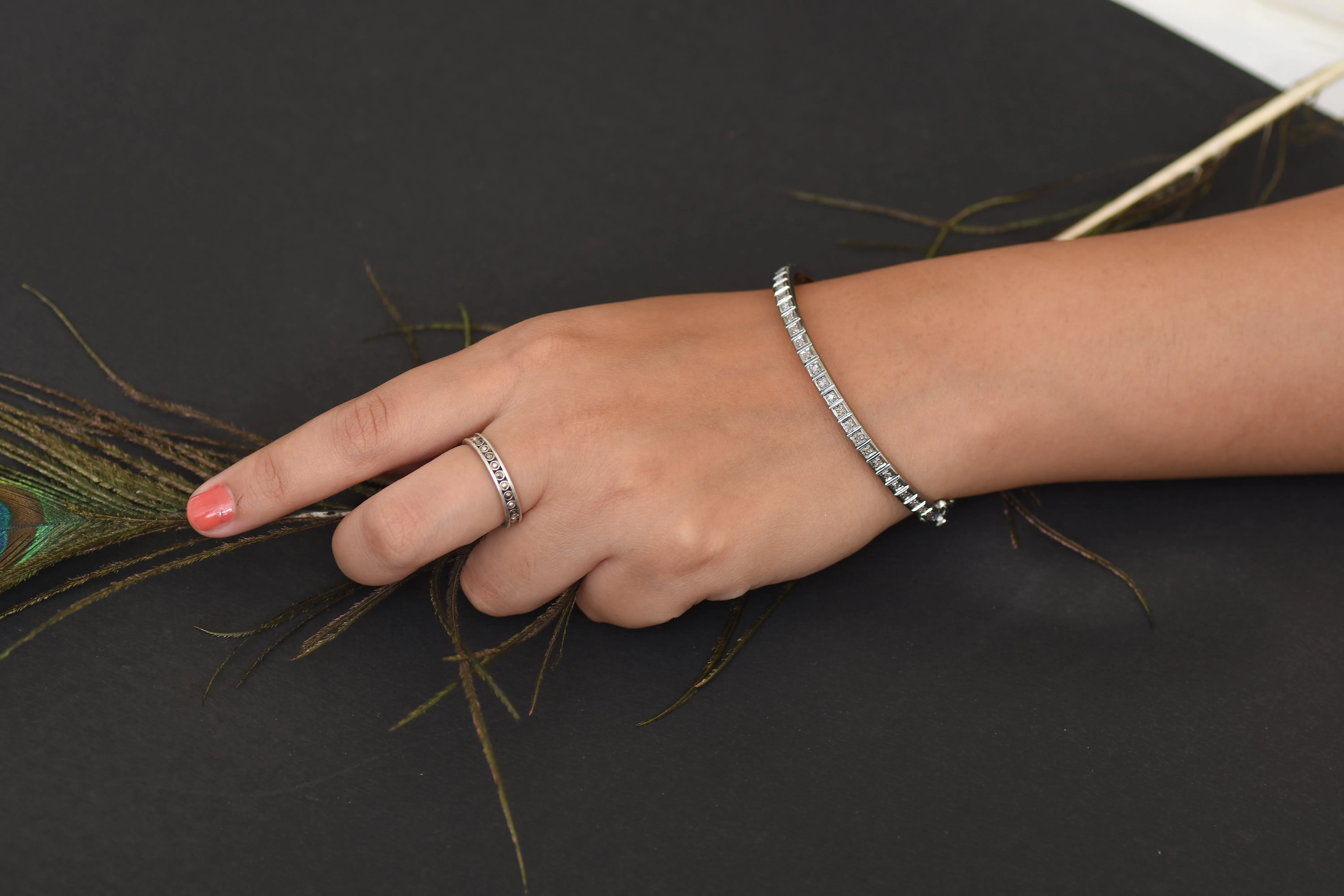 Geometric Diamond Openable Bangle