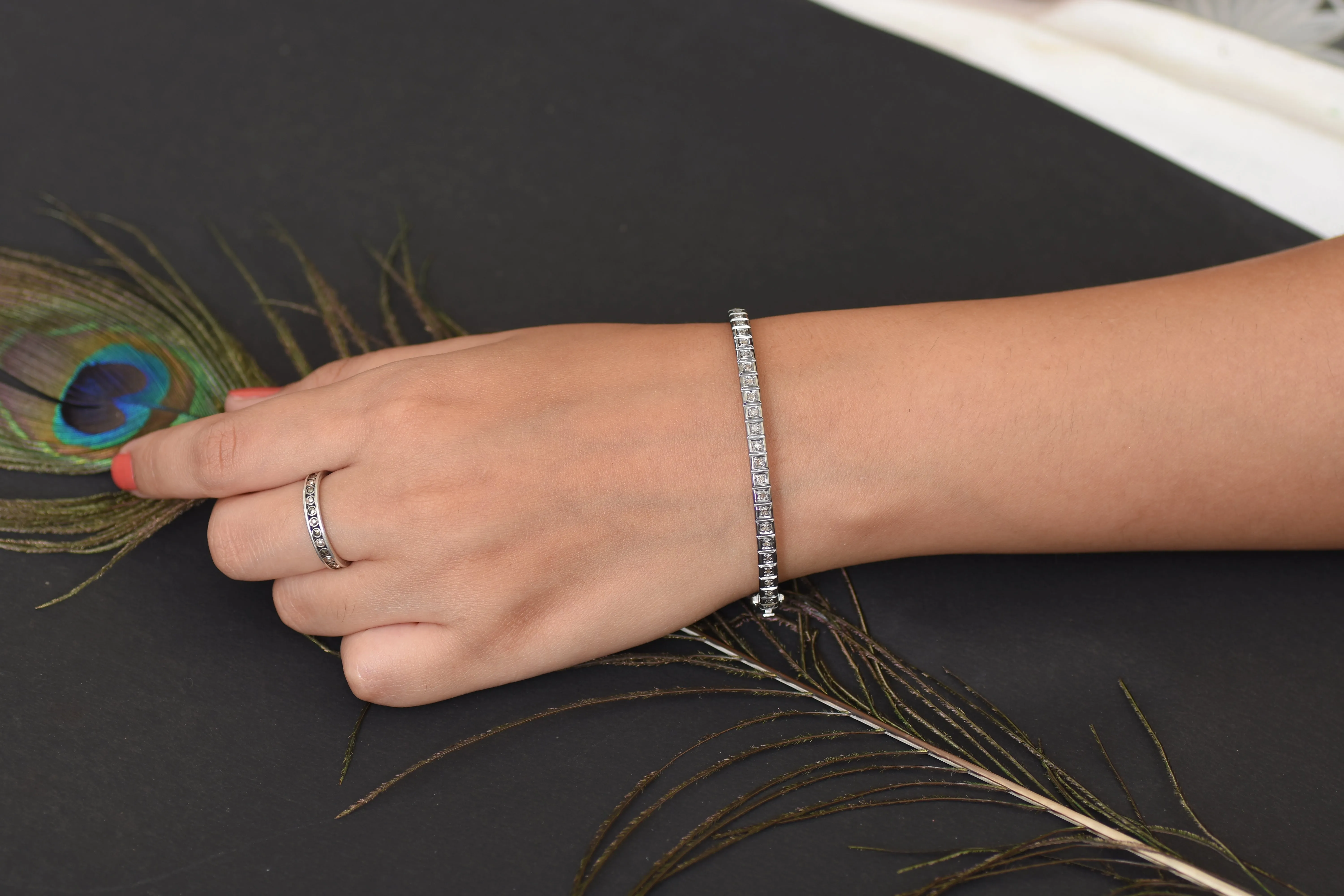 Geometric Diamond Openable Bangle