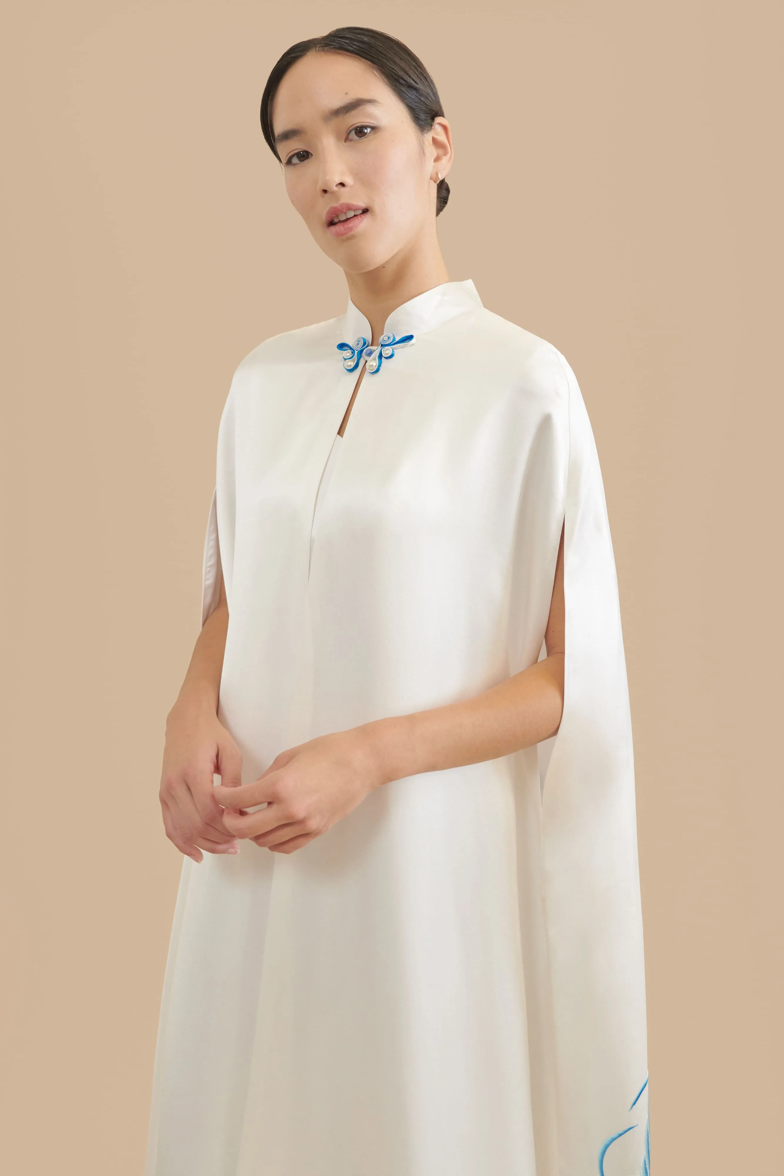 Guo Bespoke Cape | Silk Embroidered Cheongsam Cape