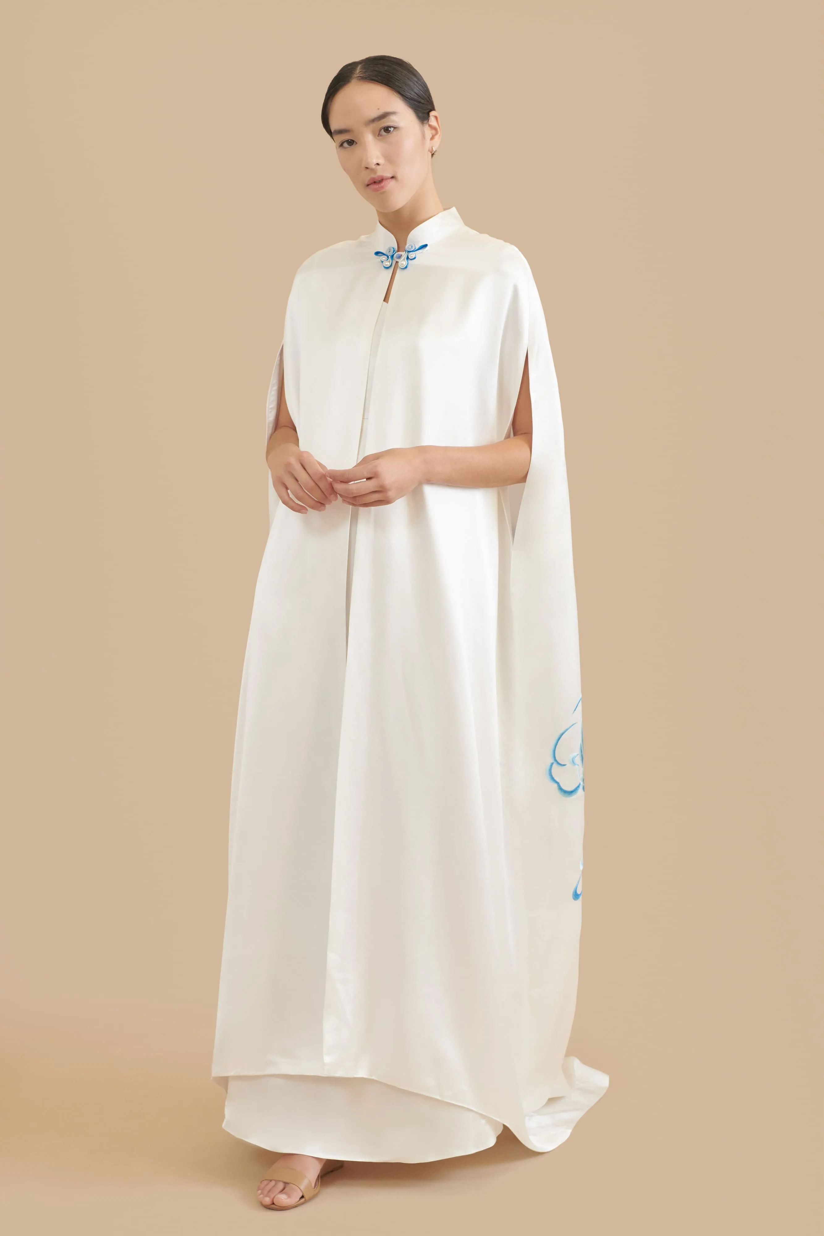 Guo Bespoke Cape | Silk Embroidered Cheongsam Cape
