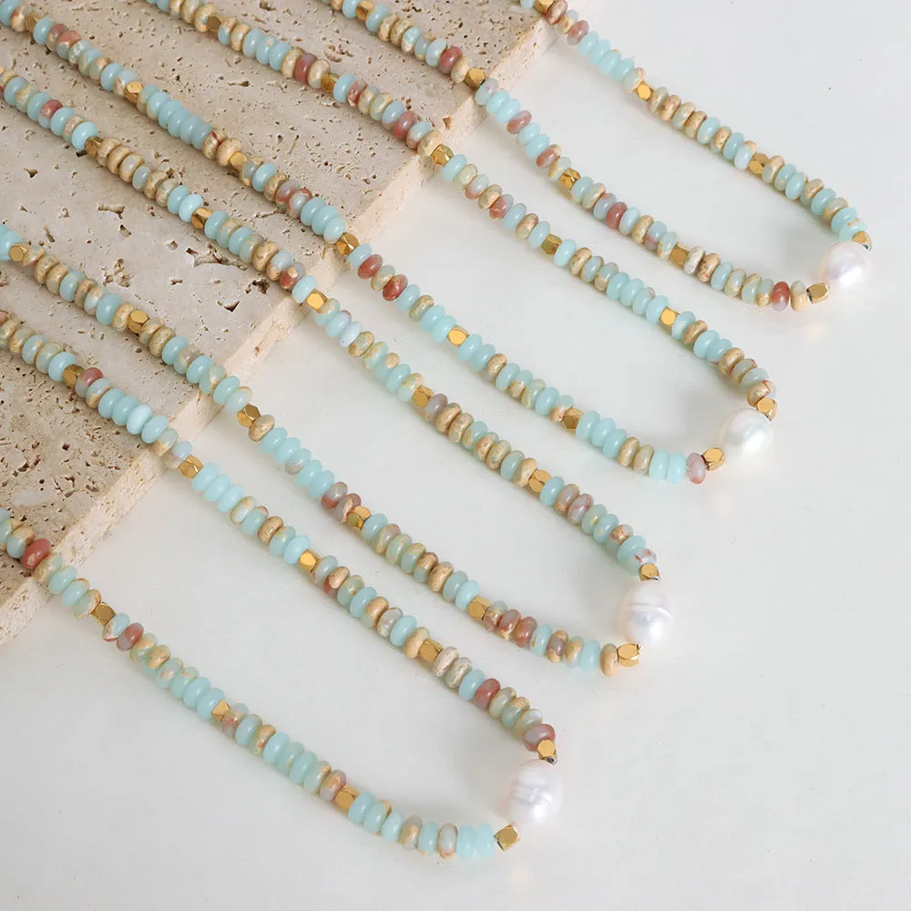 Luxurious Handmade Pearl Necklace with Vintage Charm