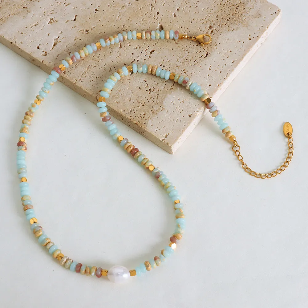 Luxurious Handmade Pearl Necklace with Vintage Charm