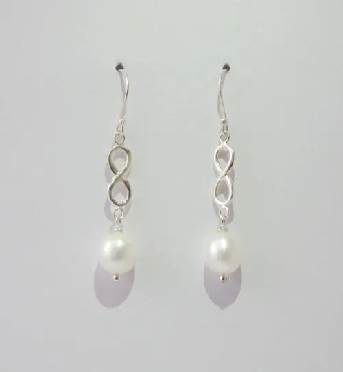 Pearl Infinity  Earring Ai191