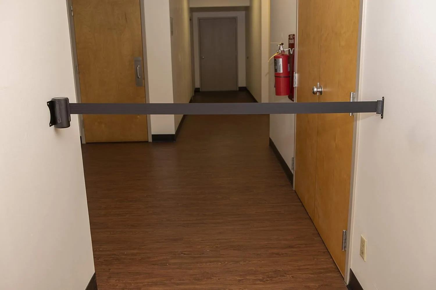US Weight U2500 Crowd Control Wall Mount with 8' Black Retractable Belt with Safe Braking System and Locking Button