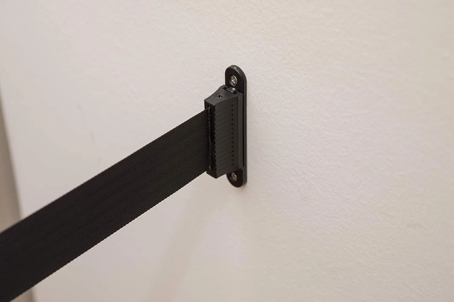 US Weight U2500 Crowd Control Wall Mount with 8' Black Retractable Belt with Safe Braking System and Locking Button